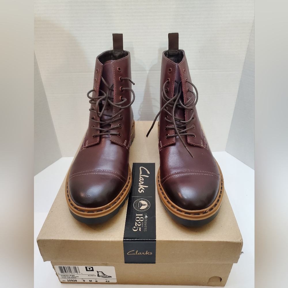 Clarks men boots Brand New!!! Brown, size 9